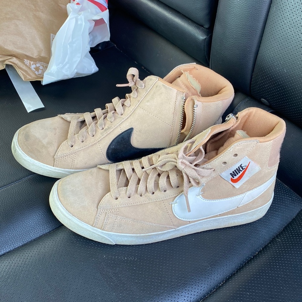 Nike zip up shoes